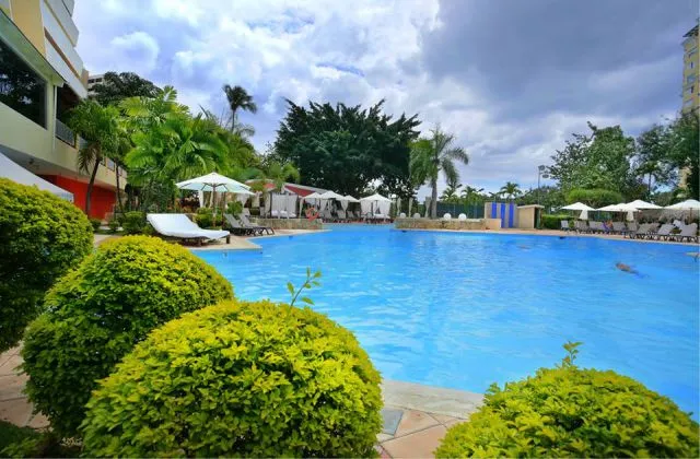 Dominican Fiesta Hotel Casino piscine